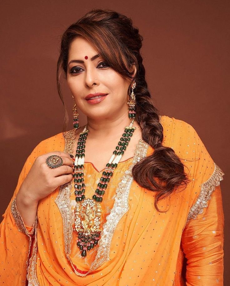 geeta kapoor net worth